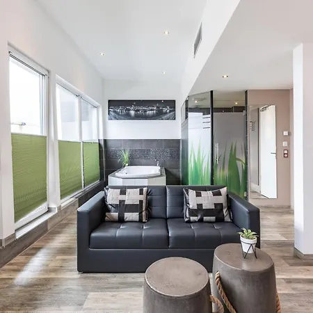 מלון Garner By Ihg