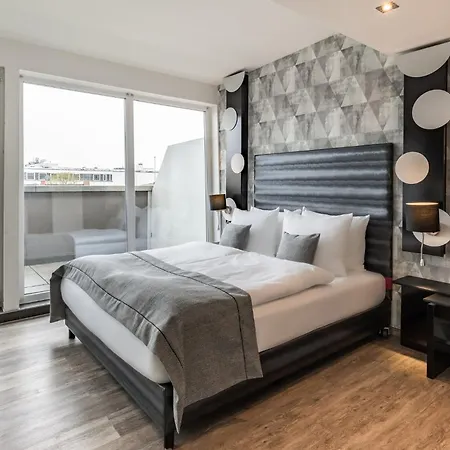 Garner By Ihg מלון 4*
