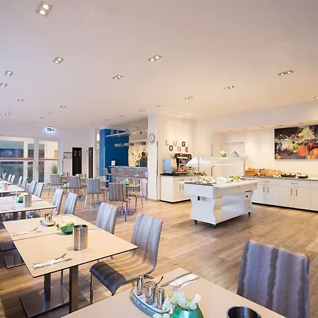 מלון Garner By Ihg 4*