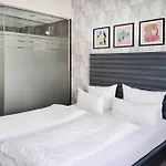 Отель Garner By Ihg