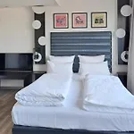 Garner By Ihg 4*