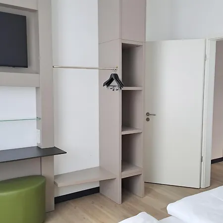 Garner By Ihg Hotel 4*