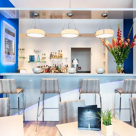 Garner By Ihg Hotel 4*