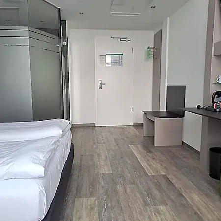 Garner By Ihg Hotel 4*