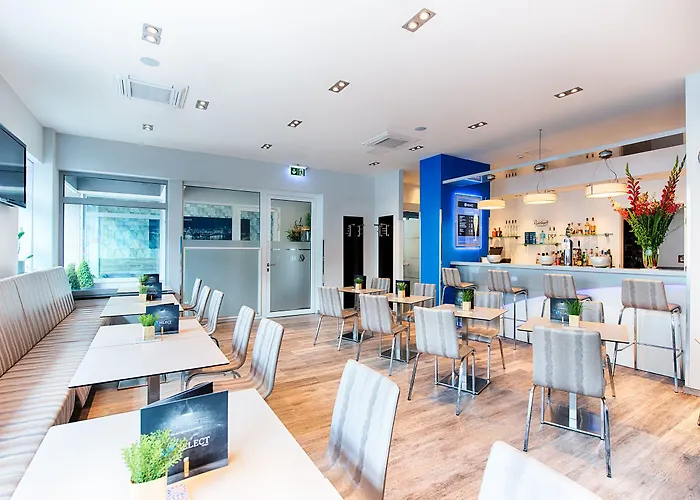 Garner By Ihg מלון